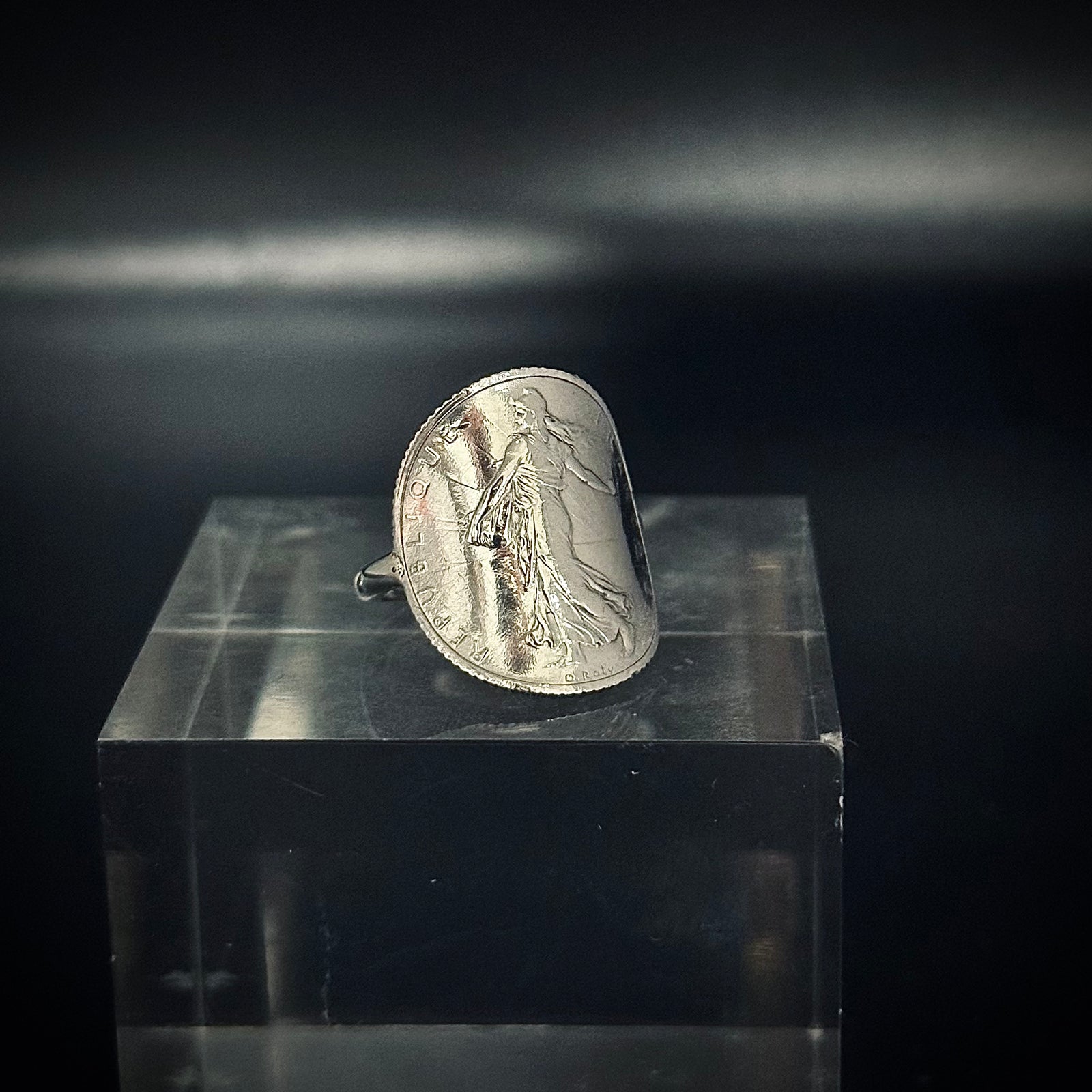 "The Elegant" signet ring in silver - 🇫🇷