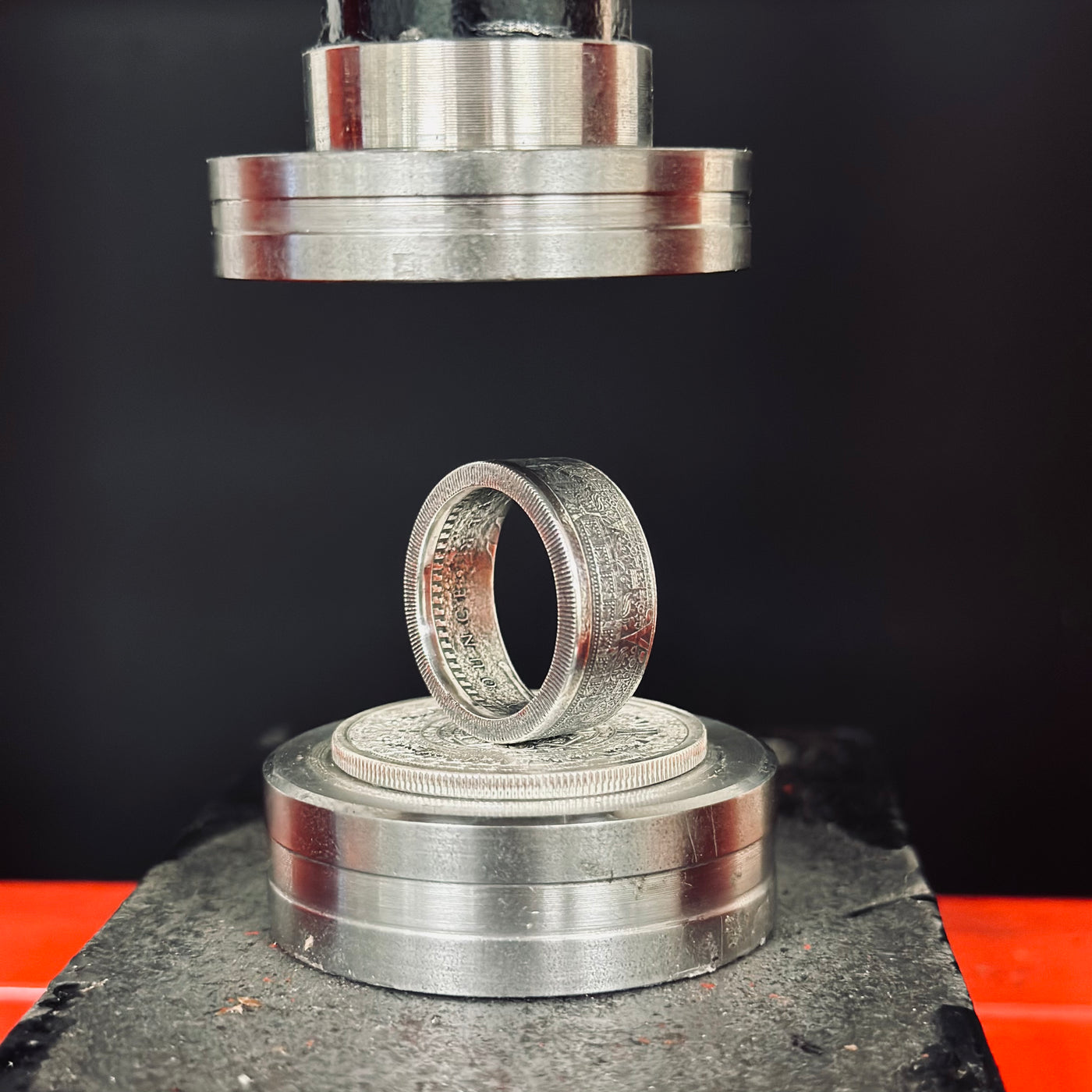 Une bague fine et élégante